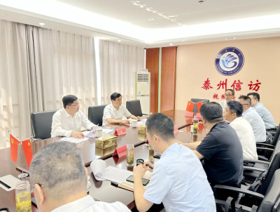 泰州市委常委、副市长秦猛接待信访群众 会办信访事项